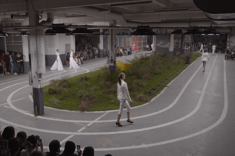 Revivez Le Défilé Off-White™ Printemps/ Été 2019 À La Paris Fashion Week En Vidéo