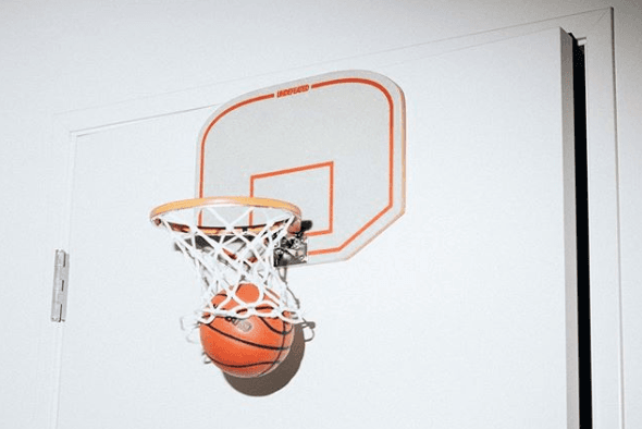 UNDEFEATED & Modernica Lancent Un Mini Set De Basketball