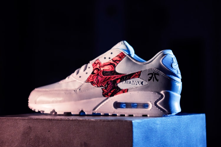 Découvrez En Images Cette Air Max 90 Customisée Pour Des Joueurs De League Of Legends