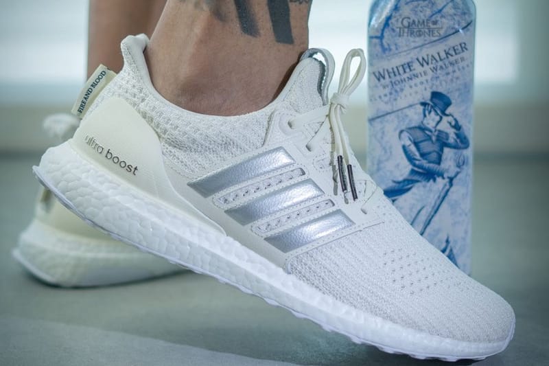 Nouveau Regard Sur Les Paires adidas x Game of Thrones "Maison Targaryen"