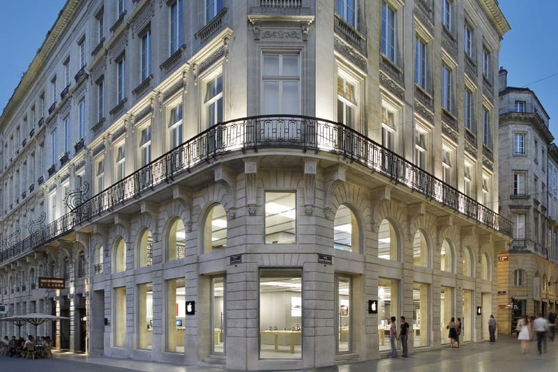 L'Apple Store De Bordeaux Pillé Suite Aux Manifestations Des Gilets Jaunes (Vidéo)