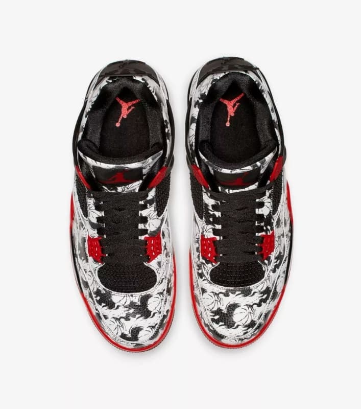 Photo Air Jordan IV "Tattoo"