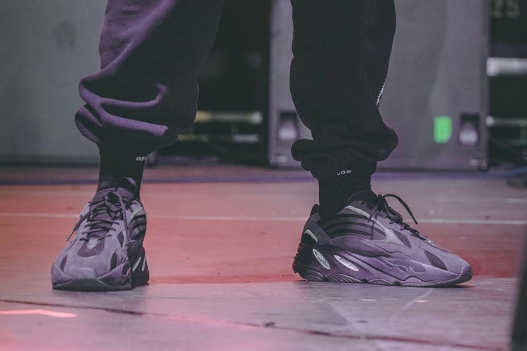 Kanye West Dévoile Une YEEZY BOOST 700 V2 "Triple Black"