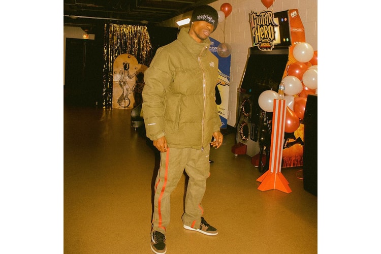 Travis Scott A Été Aperçu Avec Un Nouveau Coloris De Sa Air Jordan 1 Au Swoosh Inversé