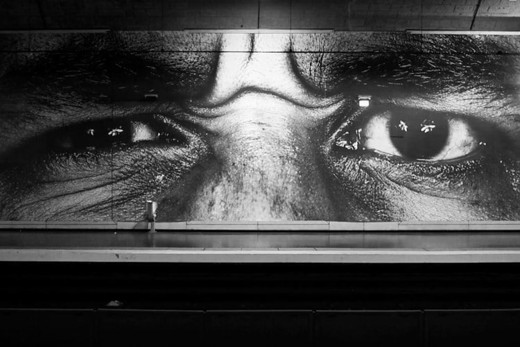 Découvrez Toutes Les Œuvres De JR Dans Le Métro Parisien