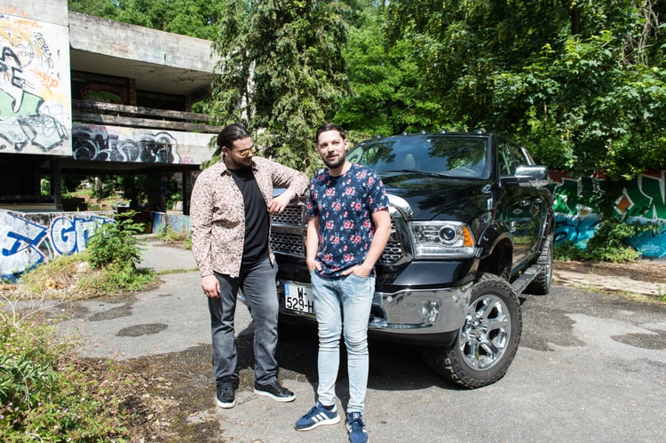 Exclu : Un Premier Extrait De La Série "SADEK & XAVIER" Présentée Par VICELAND