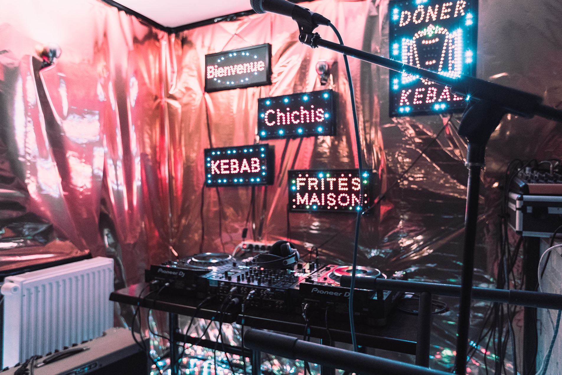 SADEK & XAVIER VICELAND série soirée photos kebab