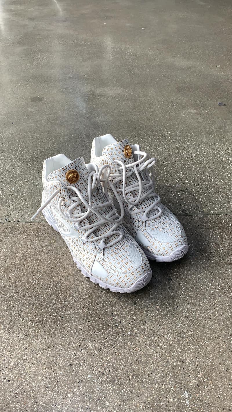 Photo Sneakers KITH x Versace