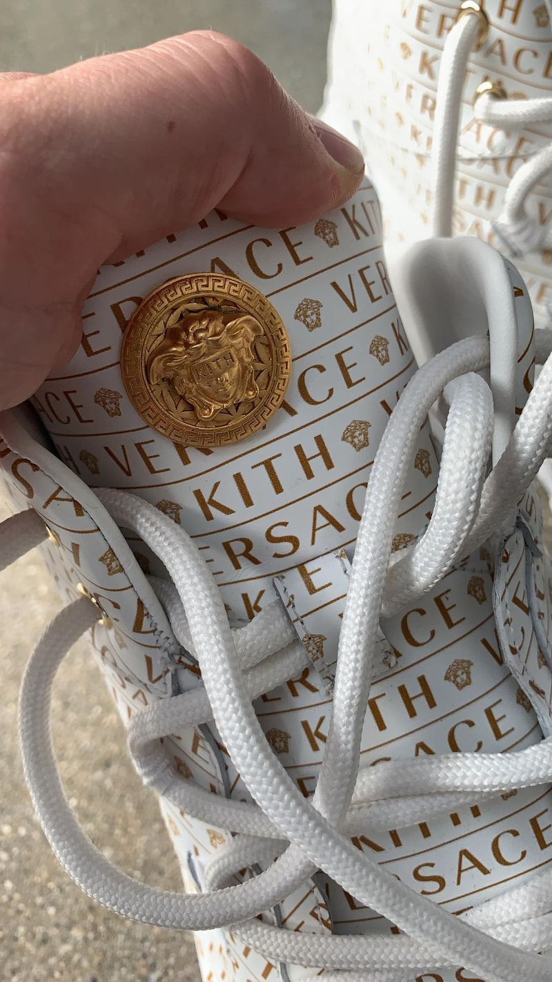 Photo Sneakers KITH x Versace