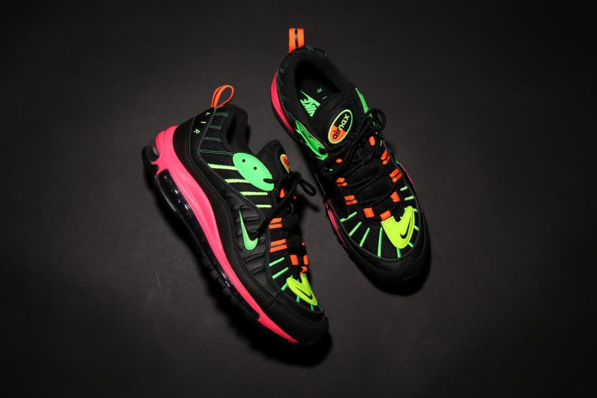 Photo Nike "Tokyo Neon Collection"