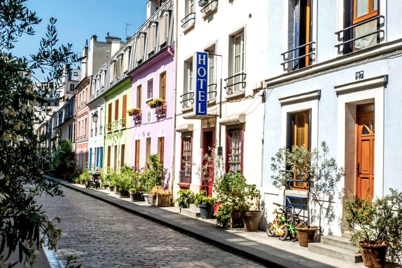 La Rue Crémieux À Paris Se Révolte Contre Les Instagrameurs Avec Un Compte Vengeur Et Hilarant