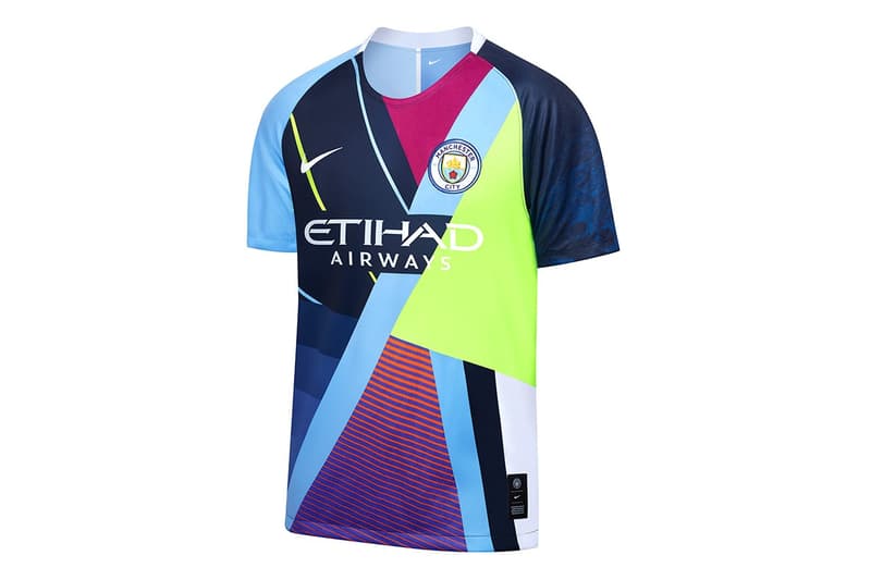Nike Sort Un Maillot Anniversaire Pour Manchester City Hypebeast Nike Sort Un Maillot Anniversaire Pour Manchester City Hypebeast