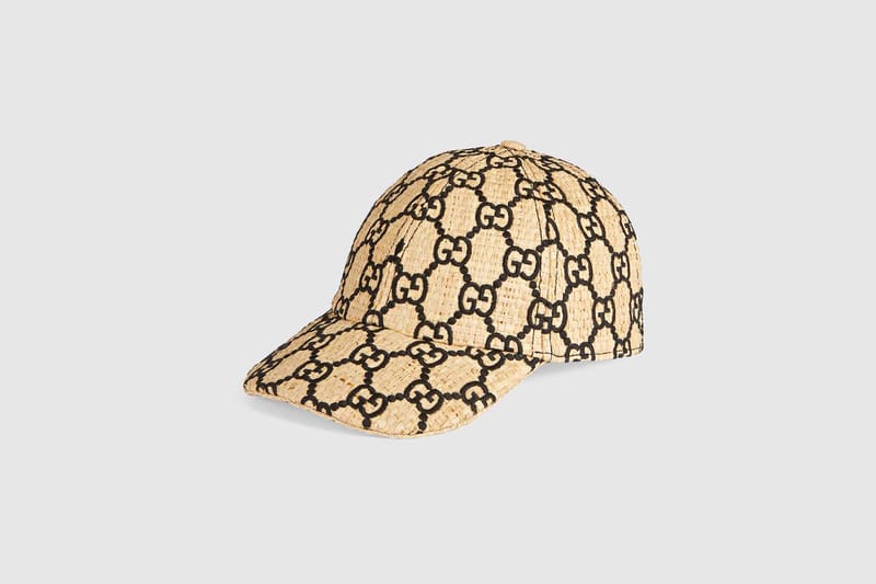Gucci dévoile une casquette en raphia monogrammée