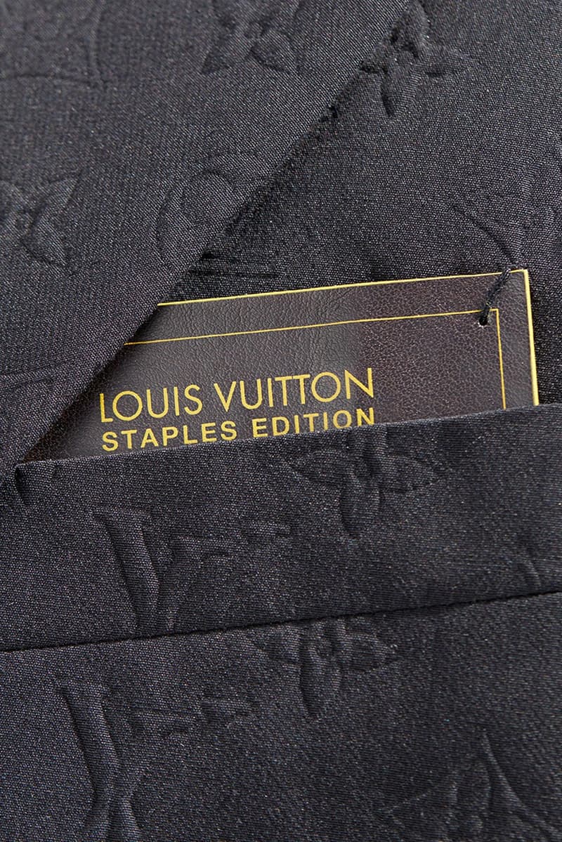 Photo de la collection "Staples Edition" de Virgil Abloh pour Louis Vuitton