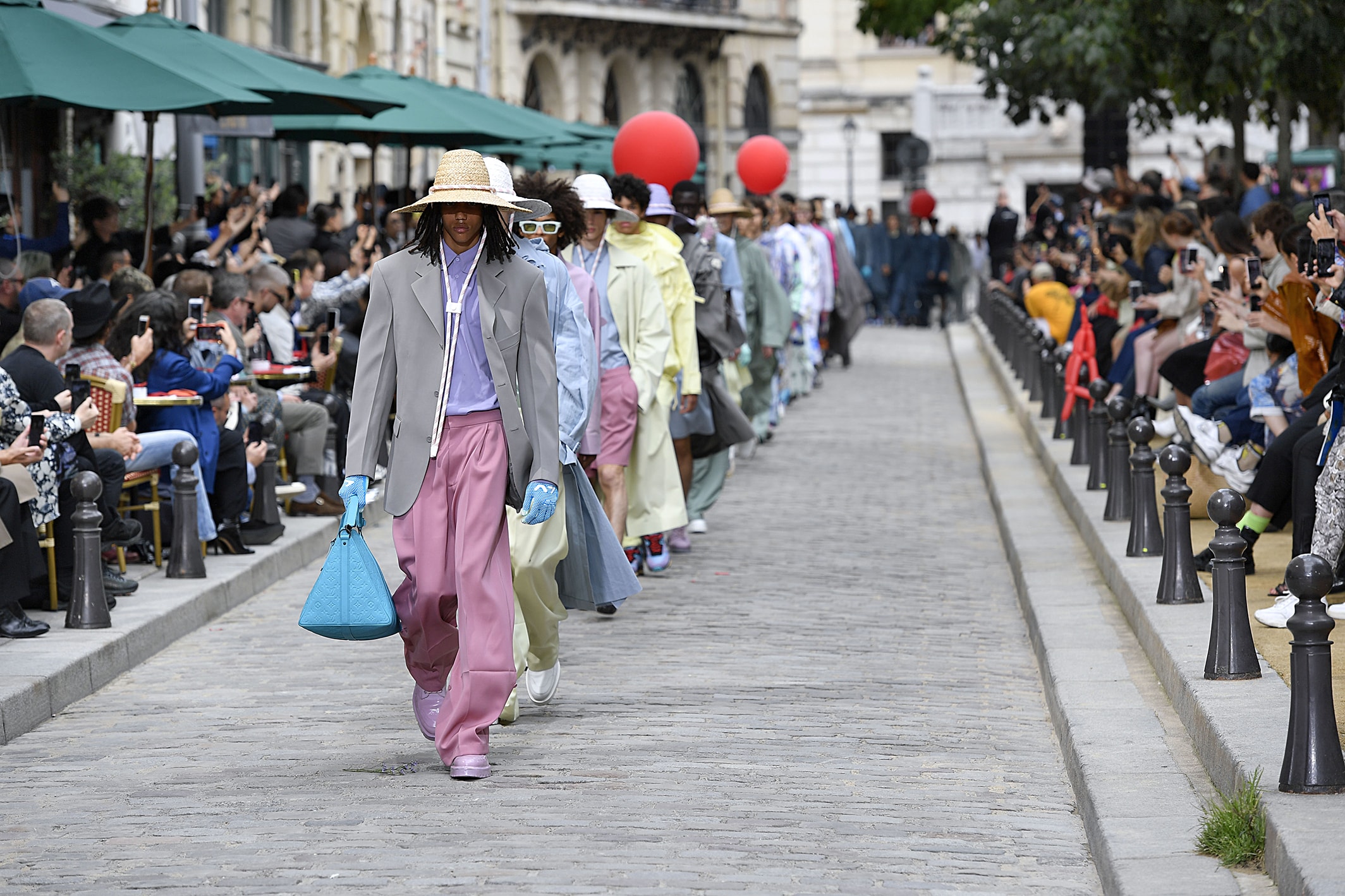 Louis Vuitton fashion week paris defile set-up photos recap