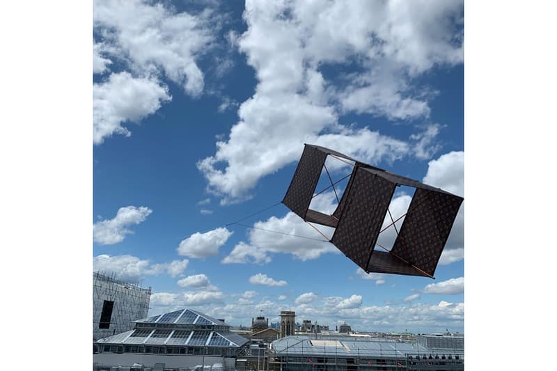 off-white fashion week paris virgil abloh defile invitation futura 2000 teaser photos