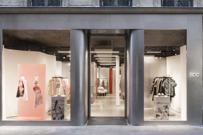 Off-White™, YEEZY, Palm Angels... Une nouvelle boutique mêlant mode et design vient d'ouvrir ses portes à Paris