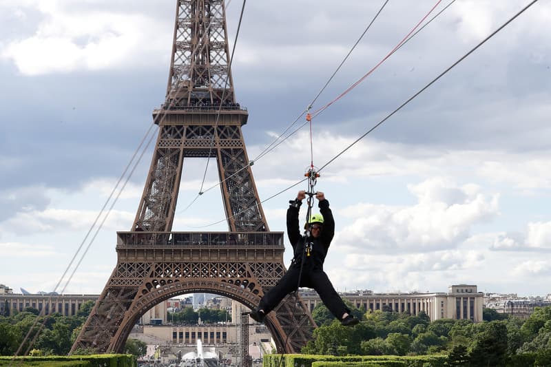 Tour Eiffel Roland Garros Perrier tyrolienne 