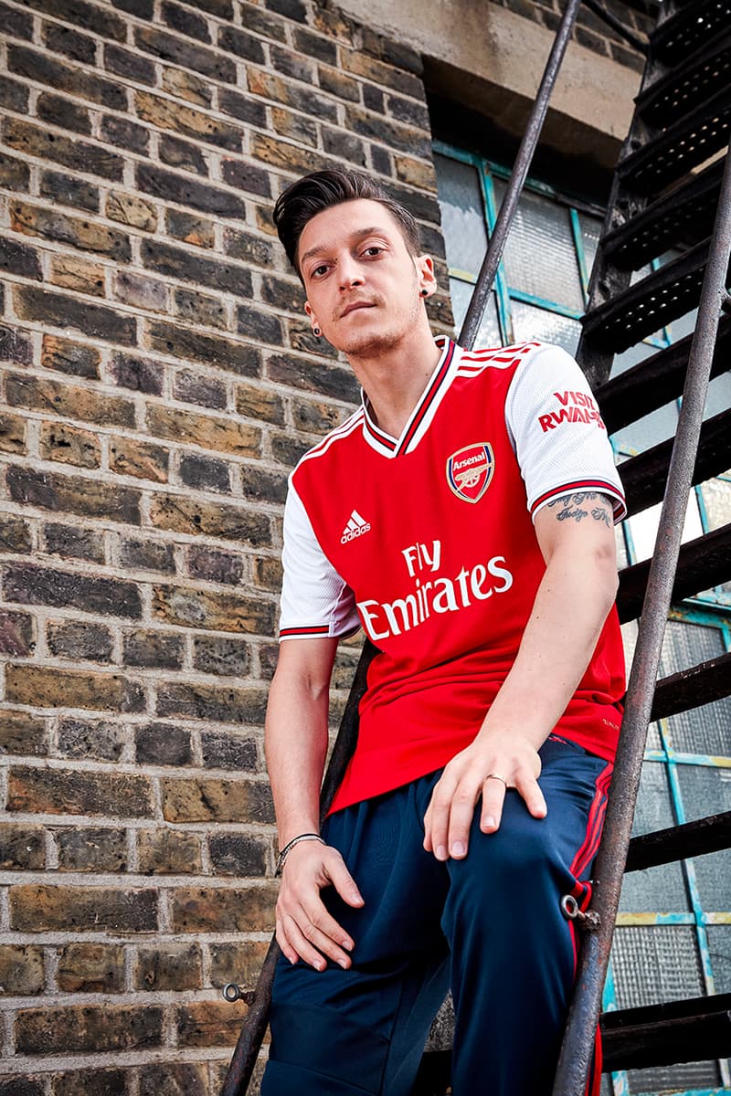 Photo du nouveau kit d'Arsenal