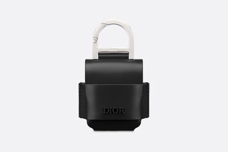 Dior dévoile un étui en cuir pour AirPods