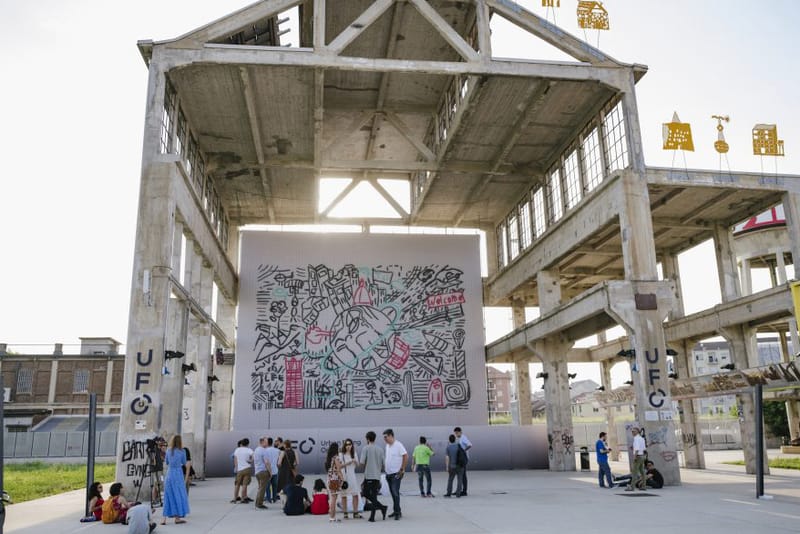 Voici le premier graffiti au monde réalisé avec des drones