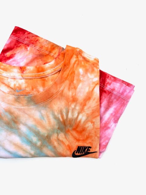 Photo Maison Mère Nike tie and dye