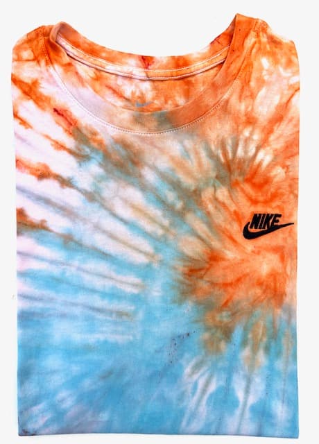 Photo Maison Mère Nike tie and dye