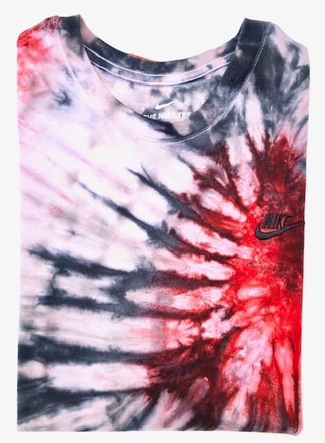 Photo Maison Mère Nike tie and dye