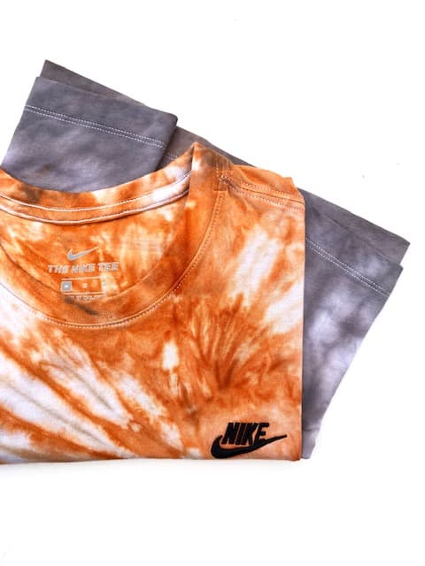 Photo Maison Mère Nike tie and dye