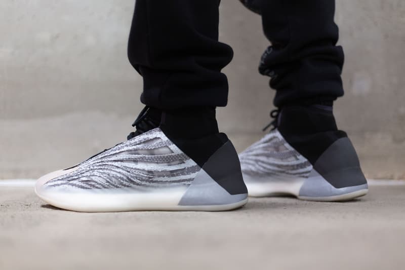 Photo YEEZY BSKTBL