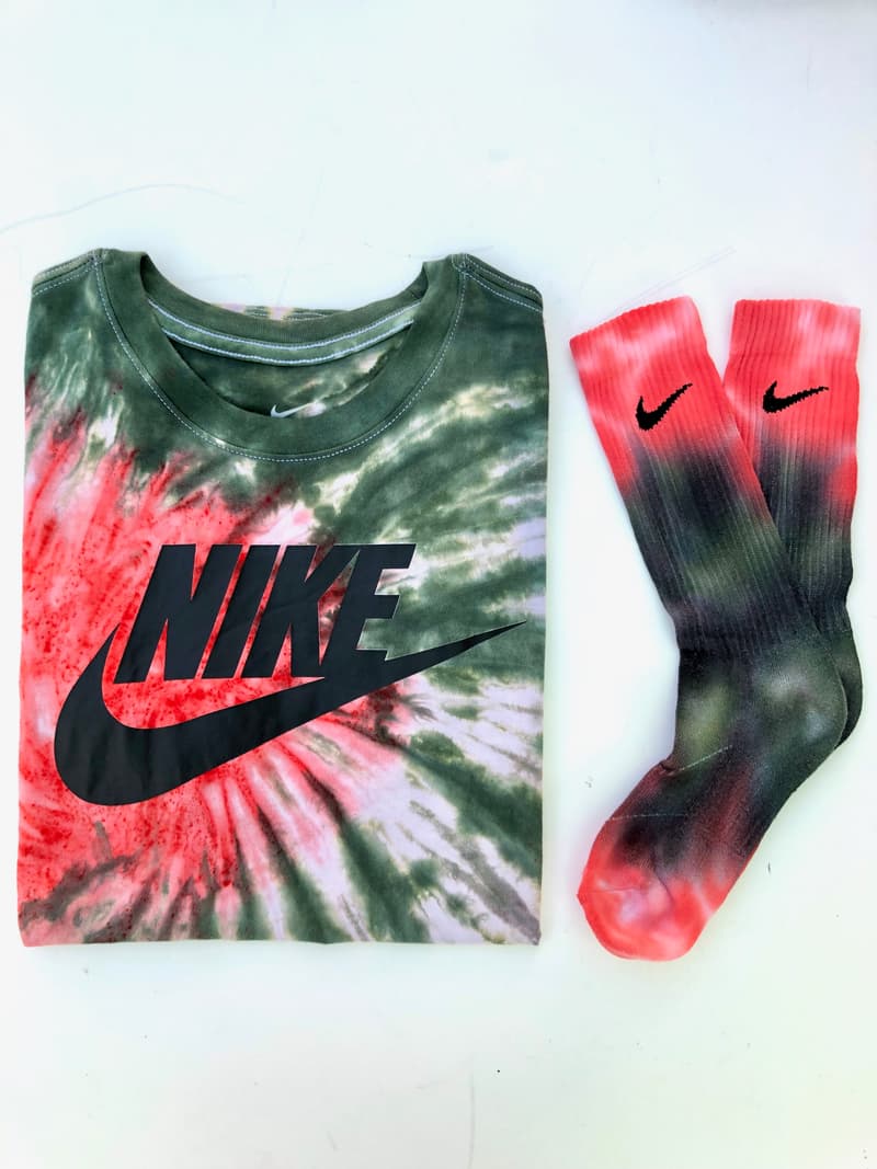 Photos Maison Mère Nike tie and dye