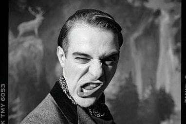 Une rétrospective photo sur le parcours de John Galliano et Vivienne Westwood débarque à Paris