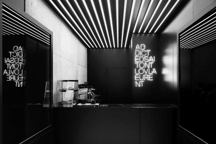 Saint Laurent ajoute un café/galerie d'art à son installation dans l'ancien espace de colette