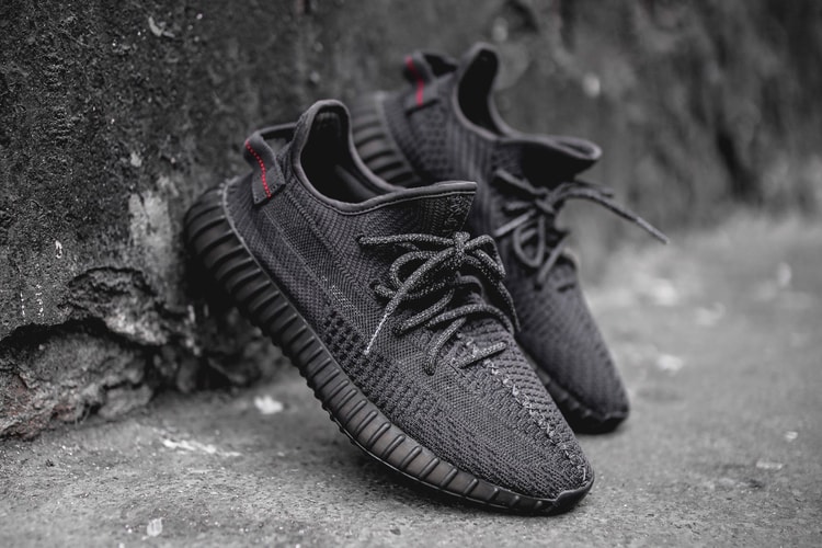 Une date de restock pour la YEEZY BOOST 350 V2 "Triple Black"