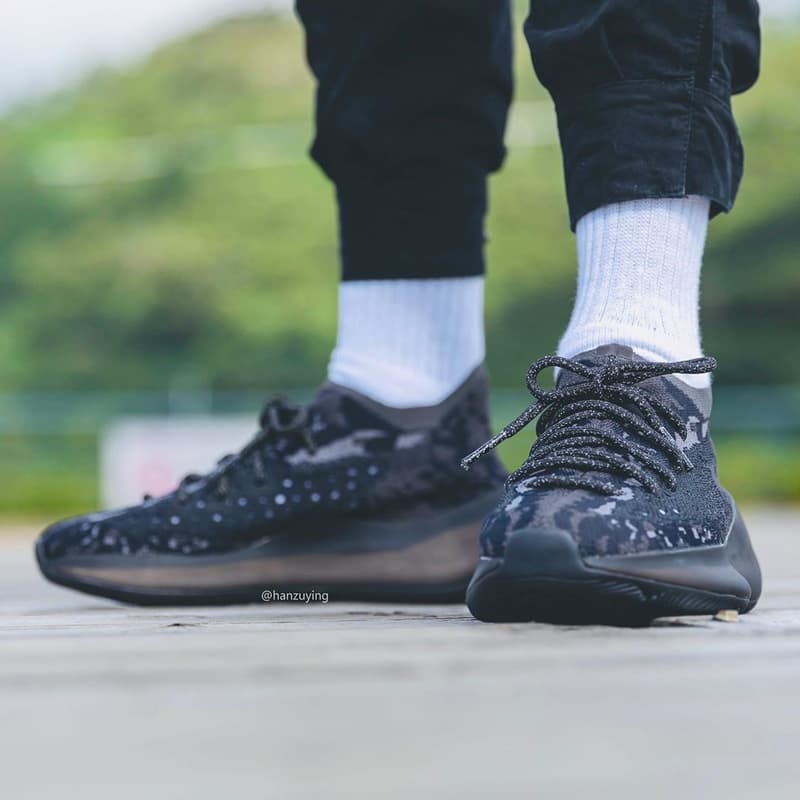 Photo YEEZY 350 V3
