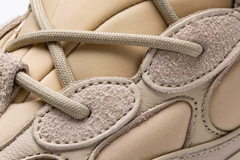 Photo YEEZY 500 "Stone"