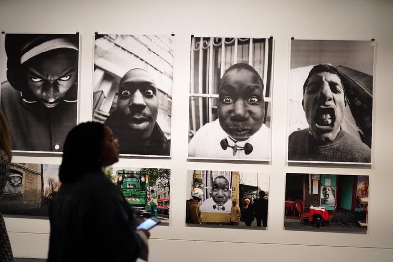 Photos - Entre street art engagé et photographie, plongez dans l'exposition grandiose de JR à Brooklyn