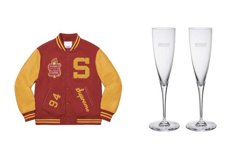 Collabs avec Clarks et Levi's, Varsity Jacket, flûtes de champagne... Voici toutes les pièces et prix du drop Supreme de la semaine