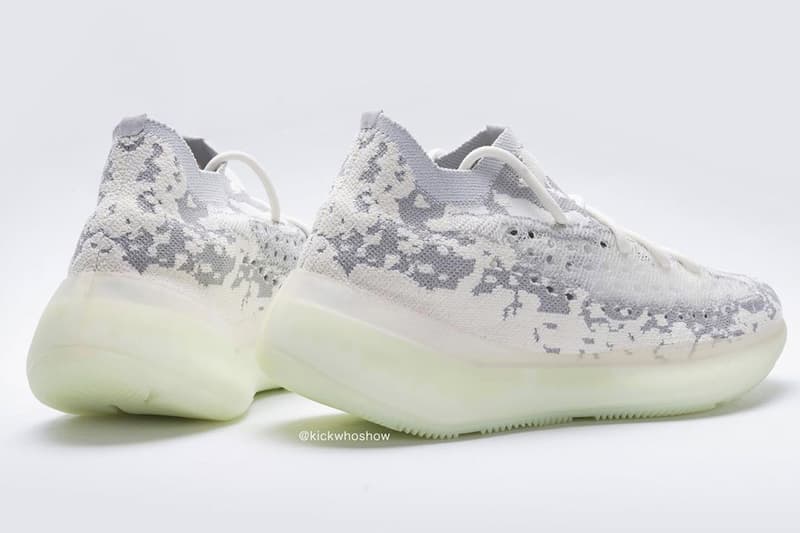 Photo YEEZY BOOST 380 "Alien"