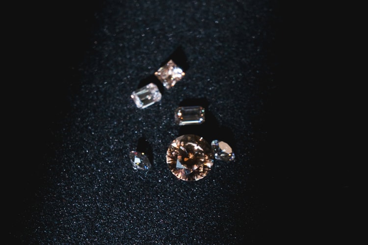 Studio Visite - Rencontre avec le premier producteur français qui fait pousser (oui, pousser) des diamants en Île-de-France