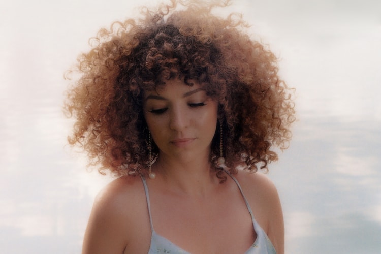 Un oasis nommé Enchantée Julia dans le désert du RnB français