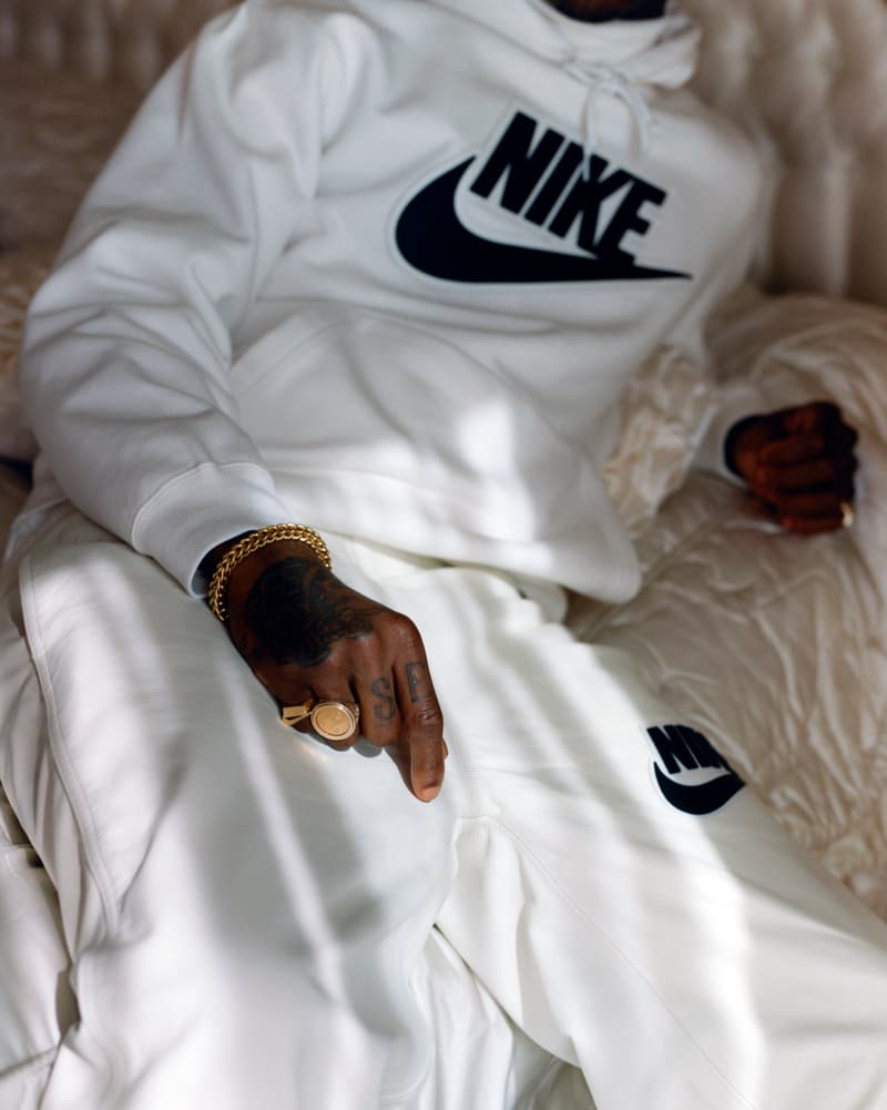 Photo Supreme x Nike