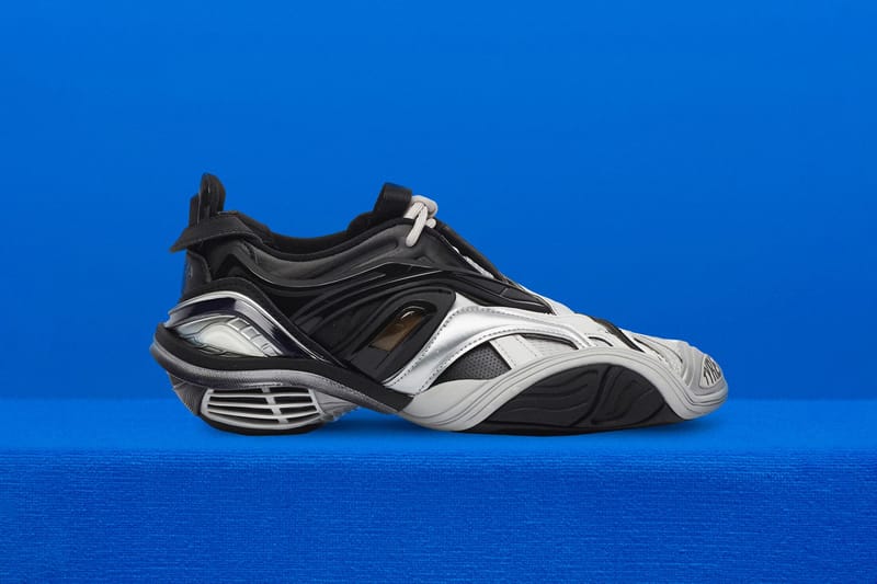 Balenciaga droppe sa toute nouvelle silhouette, la "Tyrex"