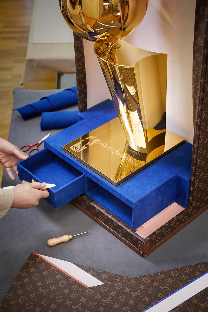 Photo malle Louis Vuitton x NBA