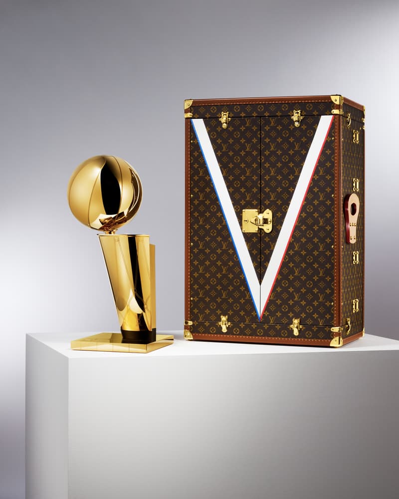 Photo malle Louis Vuitton x NBA
