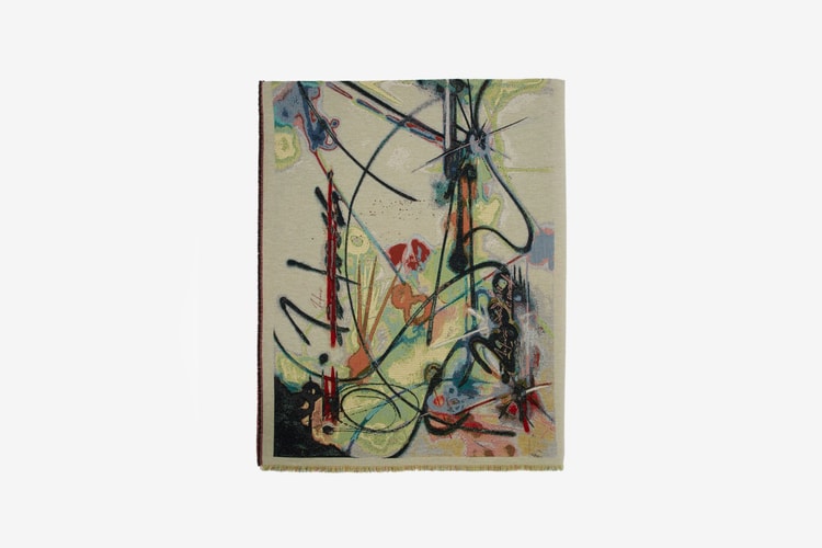 Off-White™ sort un plaid avec un artwork de Futura 2000 en all-over