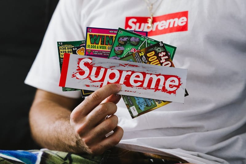 Premier visuel d'une collaboration apparel inédite de Supreme