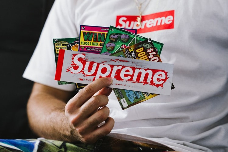 Premier visuel d'une collaboration apparel inédite de Supreme
