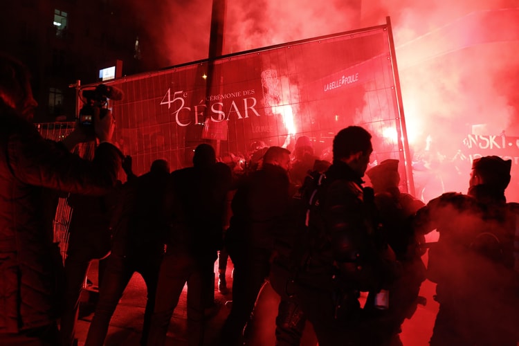 Des heurts éclatent avant la Cérémonie des César pour contester les nominations de Polanski