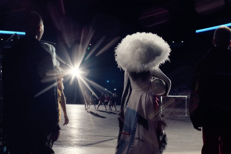 Koché se questionne sur les diktats de la mode dans son nouveau film "Phantom of the Arena"